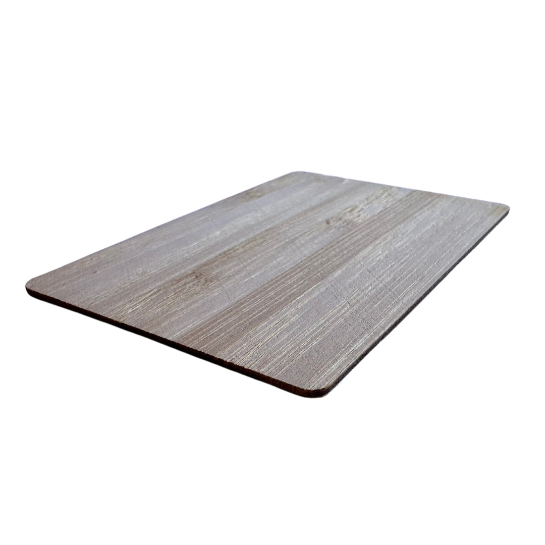 Tarjeta NFC de madera con diseño personalizado