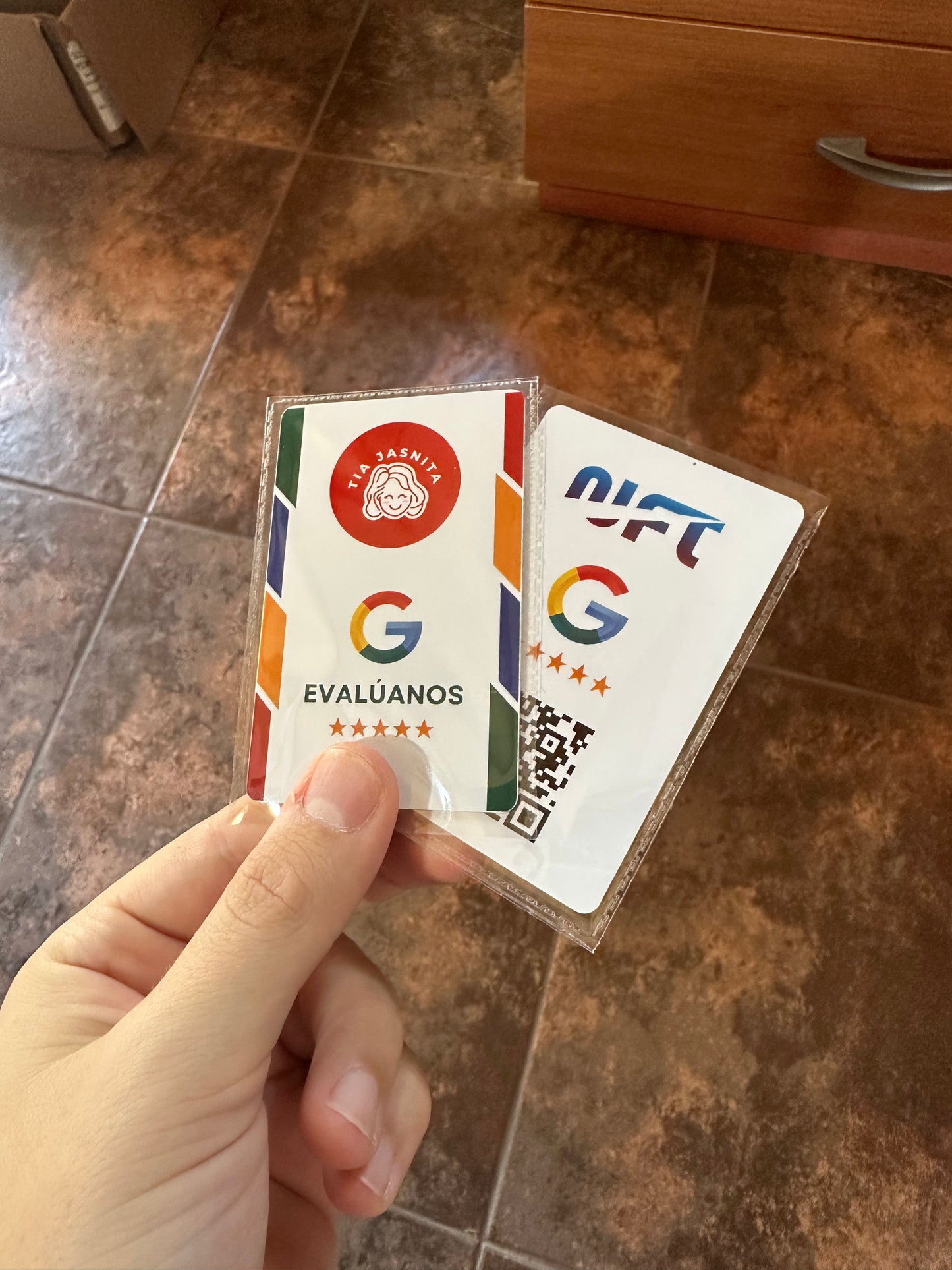 Tarjeta NFC para google reviews con diseño personalizado (Plastico)
