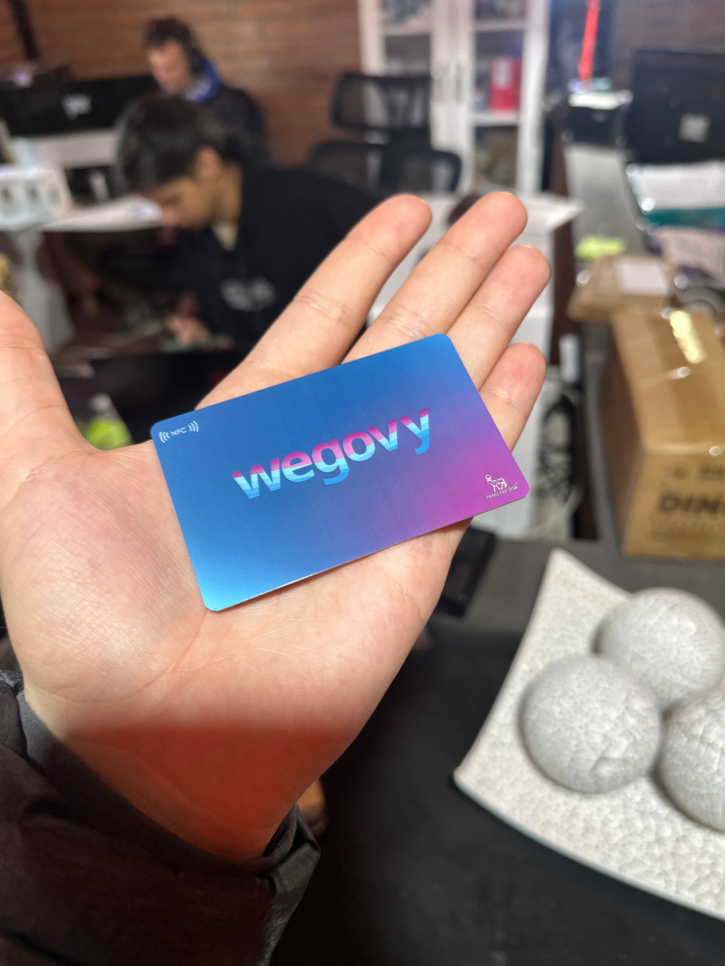 Tarjeta NFC con diseño personalizado (pvc) + Tarjeta de presentación virtual