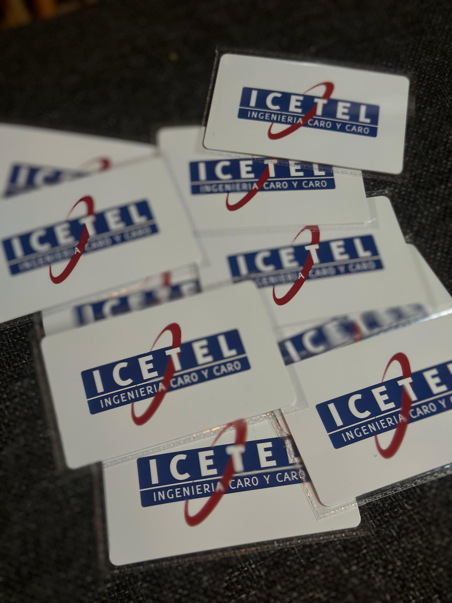 Tarjeta NFC con diseño personalizado (pvc) + Tarjeta de presentación virtual
